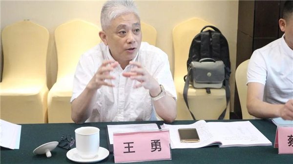 国家住建部权威认定：宏宇“低放射性超白陶瓷砖”达“国际先进水平”！