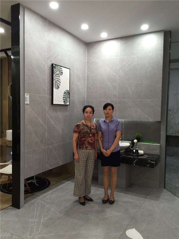 金牌亚洲宜兴经销商： 强大的后盾，让前进义无反顾