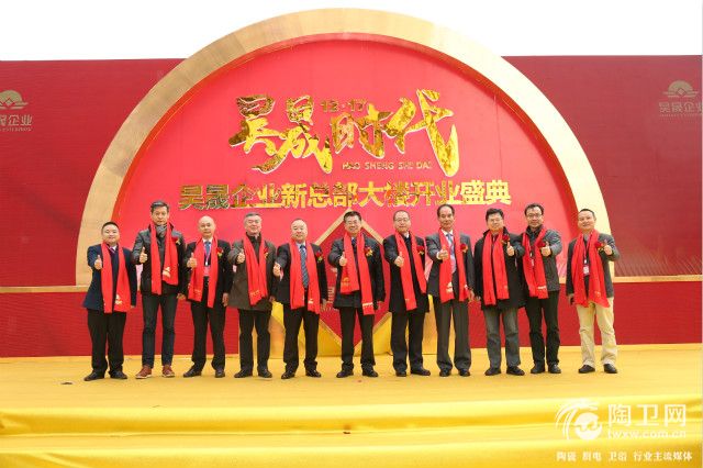 合影.jpg