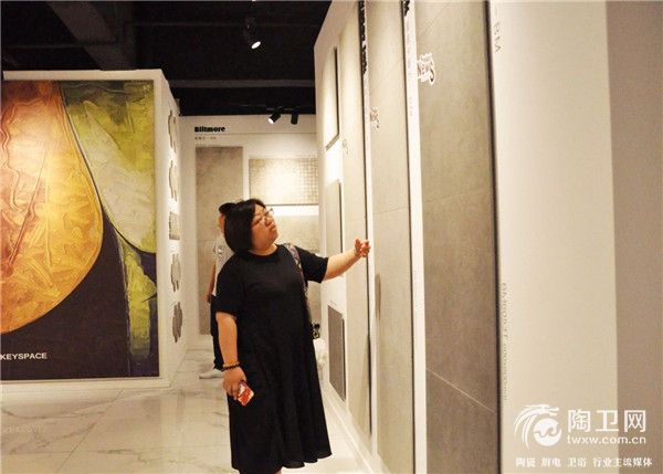 下载 (4).jpg