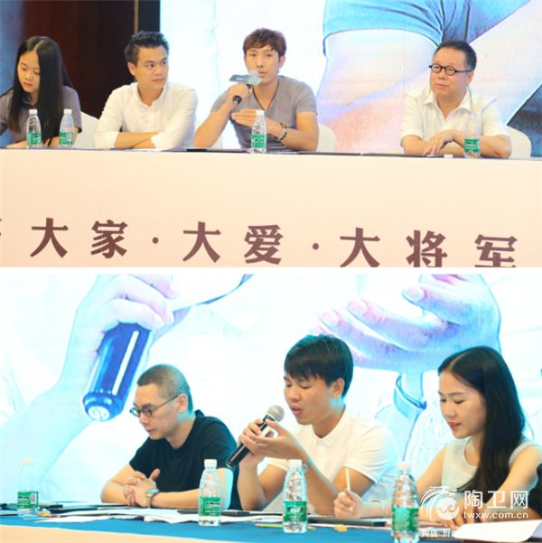 习晋导师战队(上)、秦岳明导师战队（下）围绕命题展开思辩.jpg