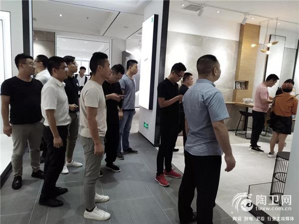 微信图片_20180919195704_副本.jpg