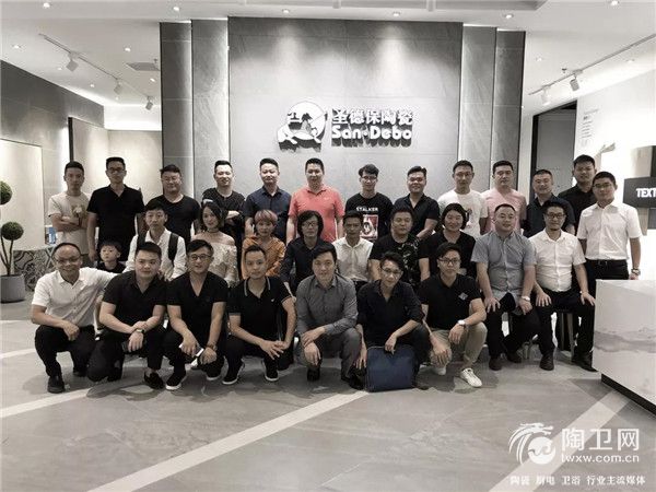 微信图片_20180919195729_副本.jpg