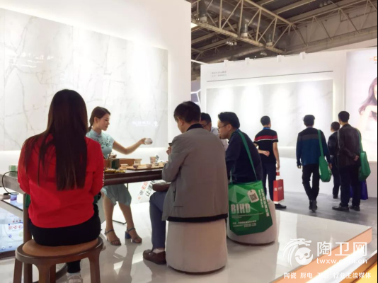 顺辉瓷砖惊艳北京！中国国际展览中心，等你来！128.png