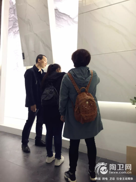 顺辉瓷砖惊艳北京！中国国际展览中心，等你来！219.png