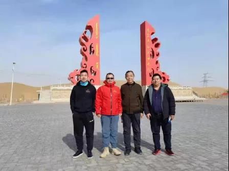 喻镇荣：乌海沙漠探险拾句6.jpg