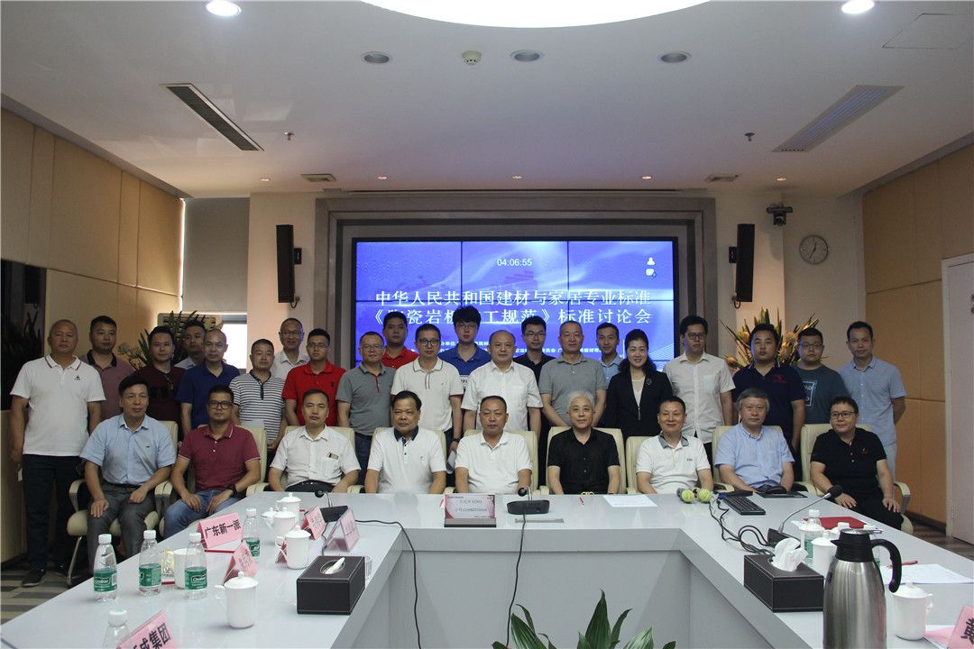 活动大合照 (1).JPG