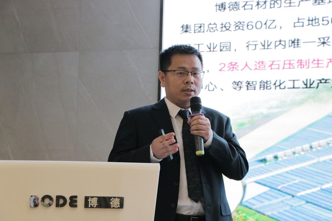 汪奇林1.jpg