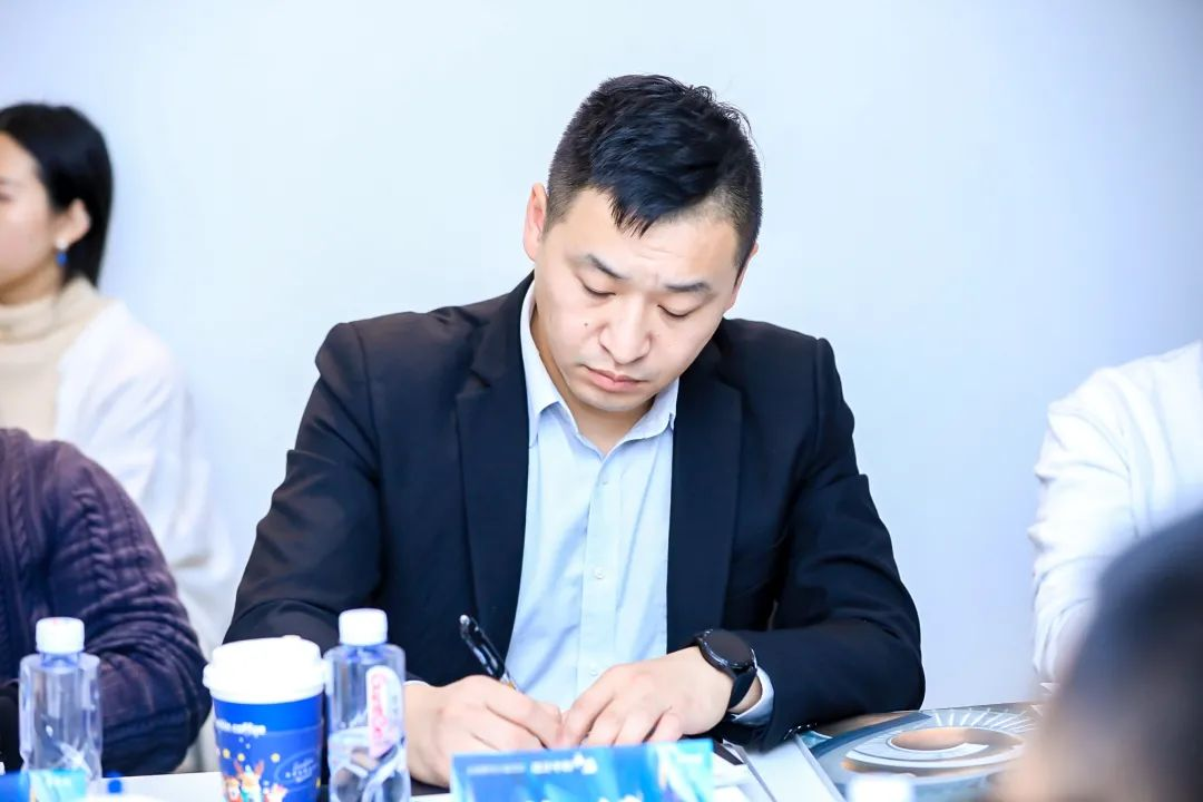 赖斌.png