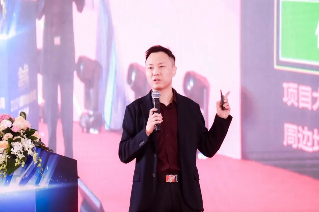 毛文筠.jpg