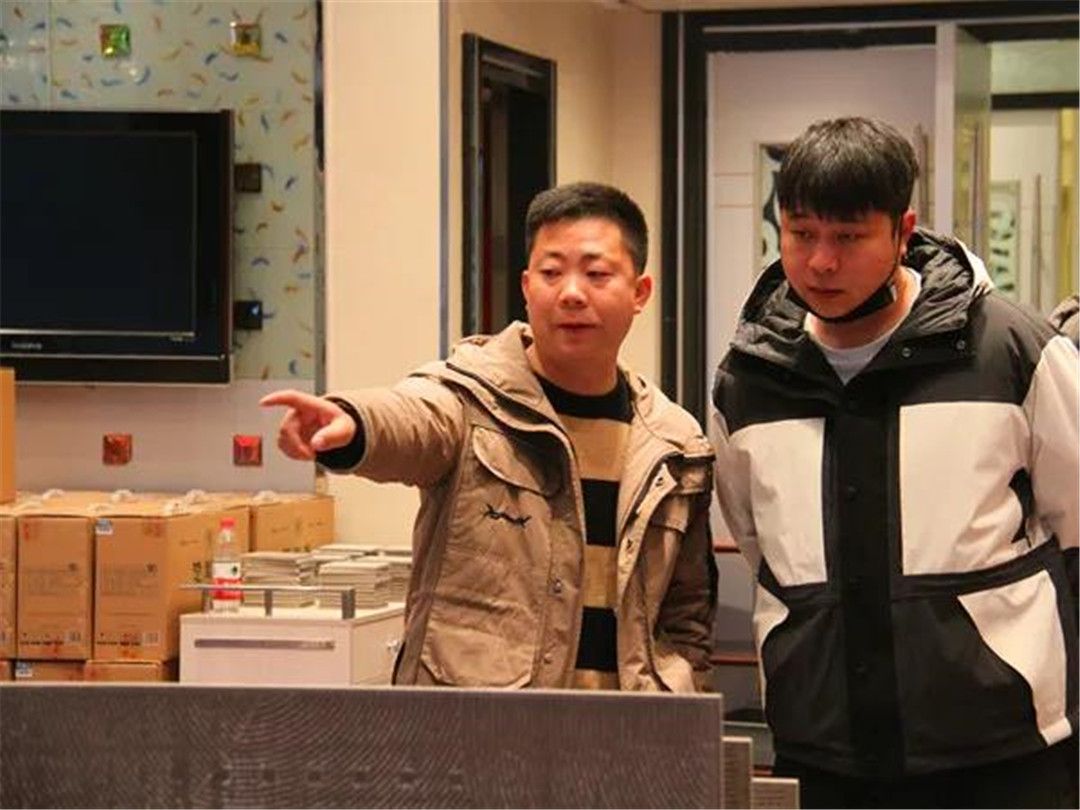 湖北楚林陶瓷在武汉举办精英客商主题交流会，闫友平出席并致辞9.jpg