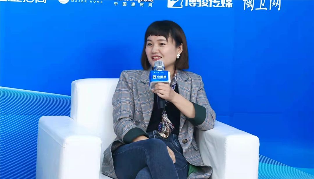 丽宫门窗广州从化店总经理 张丽霞.jpg