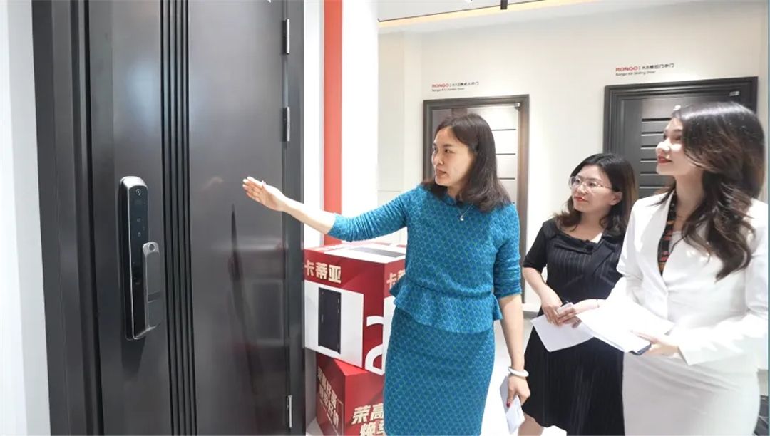 荣高门窗3.jpg