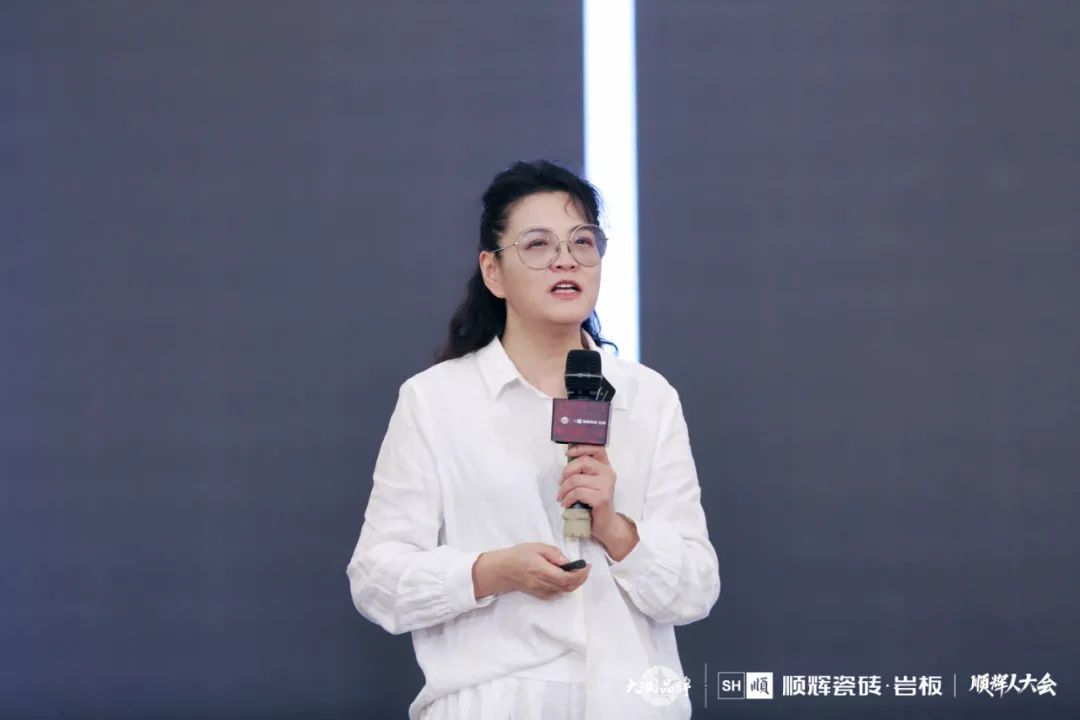 广州市风和日丽企业策划有限公司总经理张璐.jpg