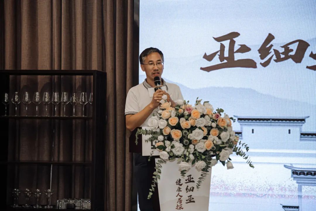 一级注册建筑师、教授级高级工程师.jpg