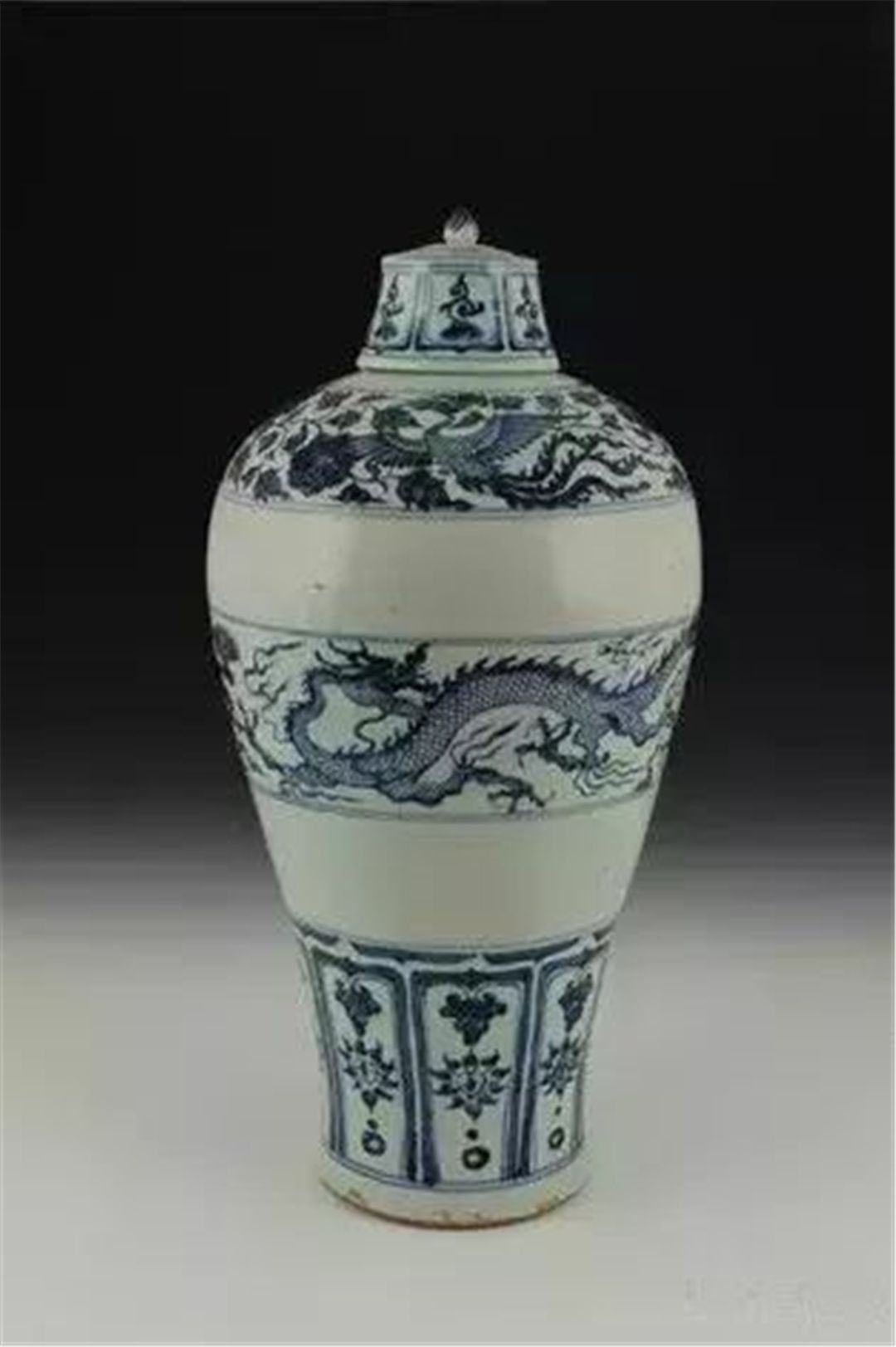 元青花云龙纹带盖梅瓶（“书”字）.jpg