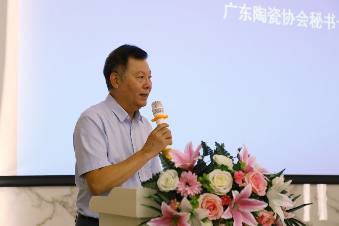 王卫国.jpg
